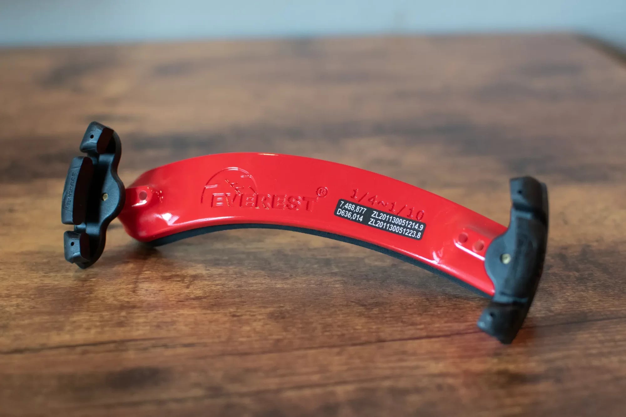 Everest Violin/Viola Shoulder Rest, Red - 1/2-3/4