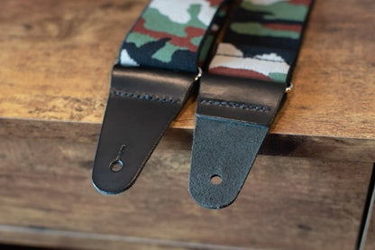 Fender Weighless 2" Woodland Camo Guitar Strap