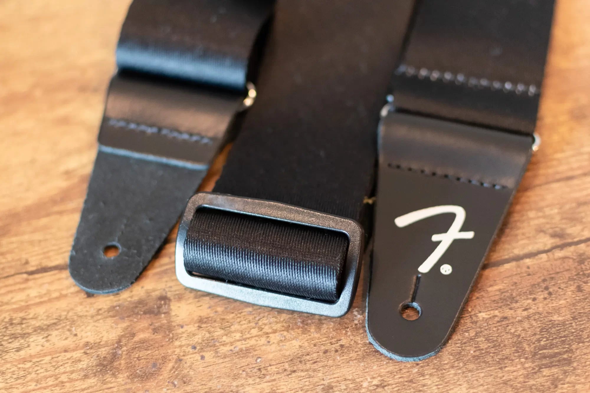 Fender Tom DeLonge To The Stars Strap, Black