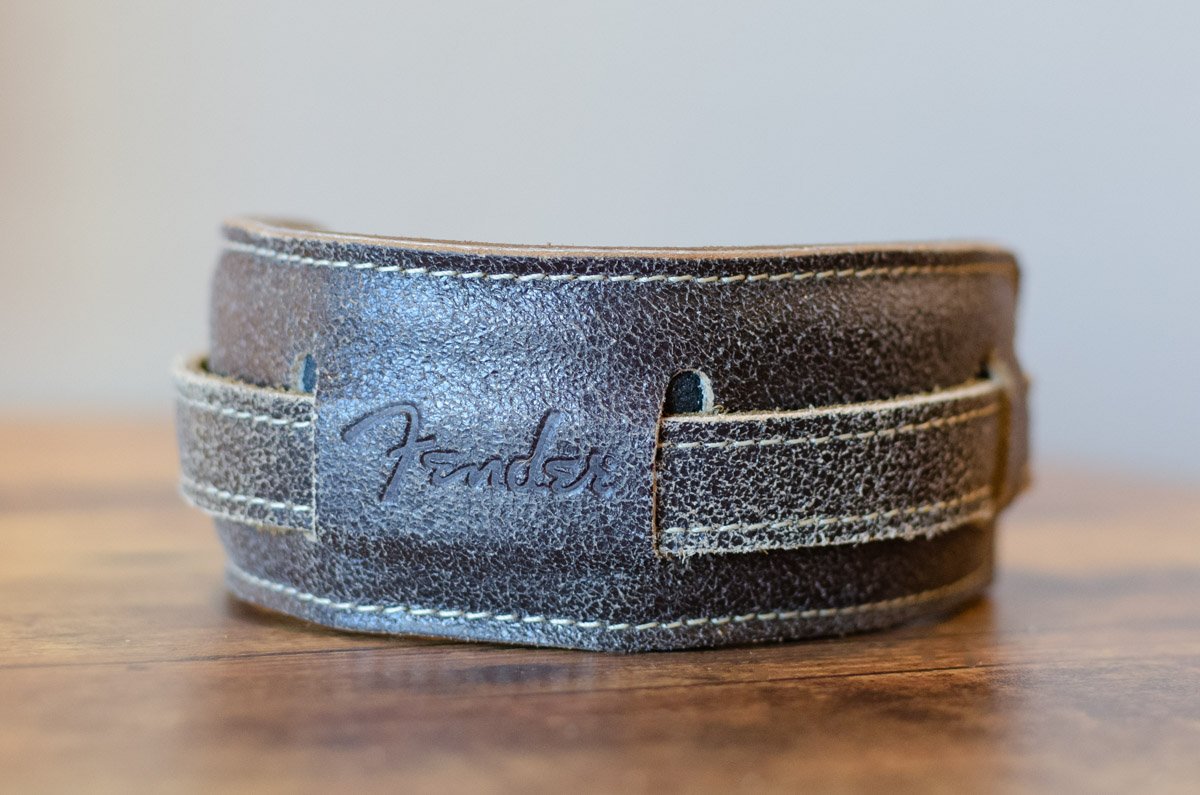 new Fender Vintage Style Distressed Leather Strap haggertys 2