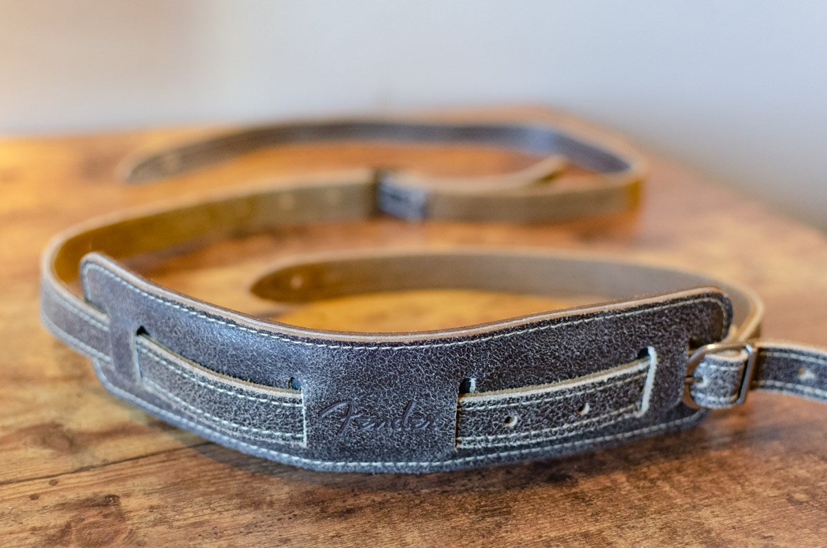 new Fender Vintage Style Distressed Leather Strap haggertys 5