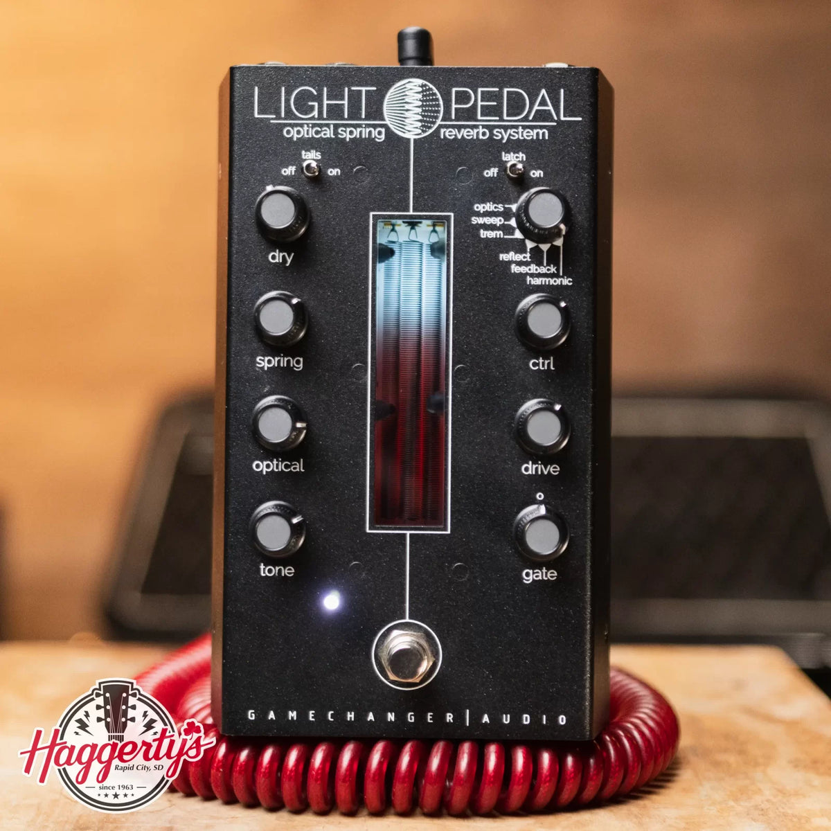 light pedal reverb Gamechanger Audio Light Pedal Analog Optical Spring Reverb