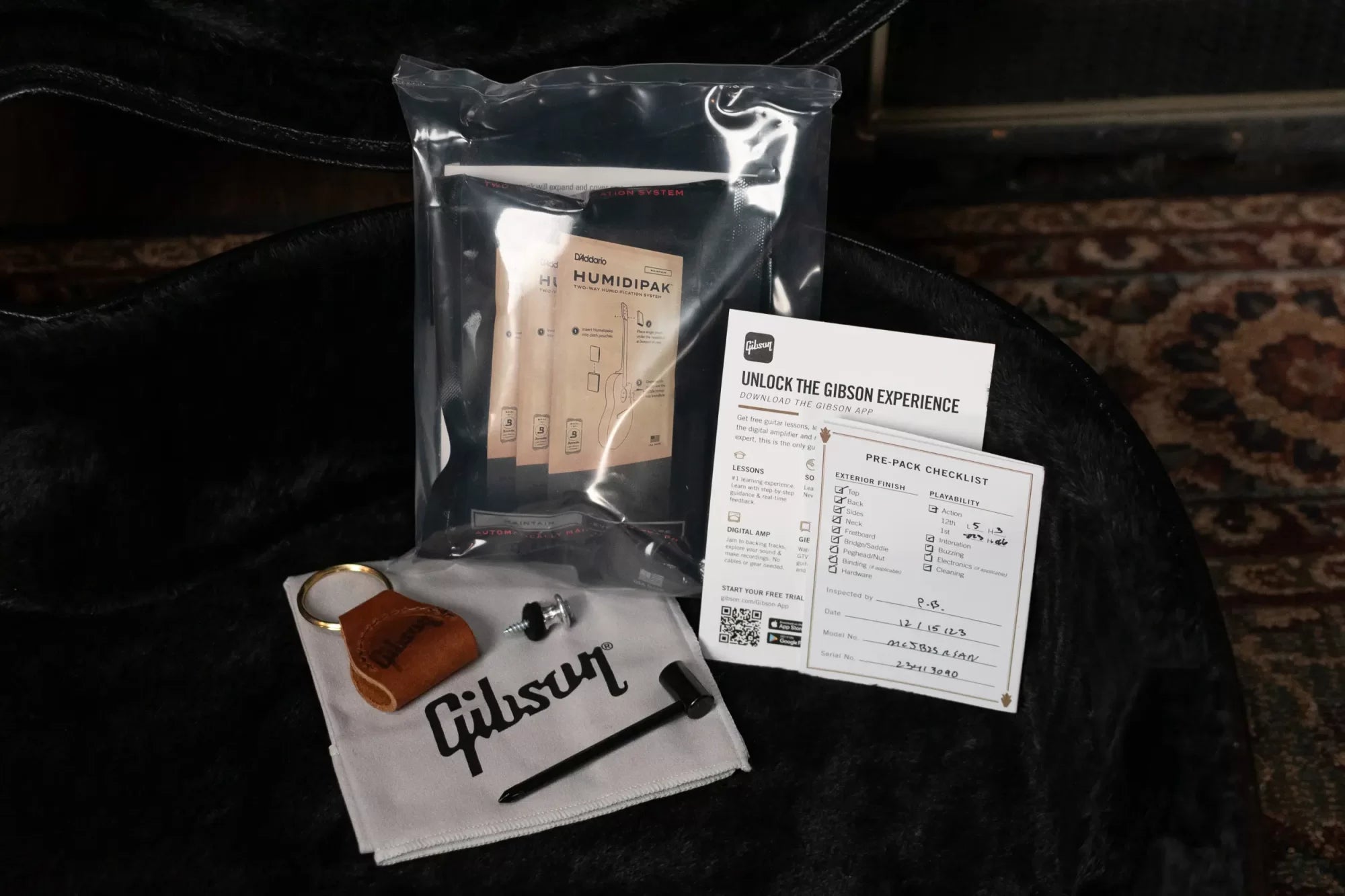 Gibson SJ-200 Studio Rosewood - Satin Natural with Hardshell Case - Floor Model
