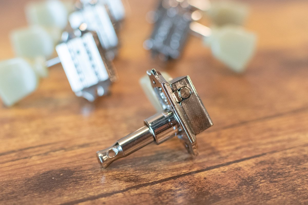 new Gibson Vintage Nickel Machine Heads with Pearloid Buttons haggertys 5