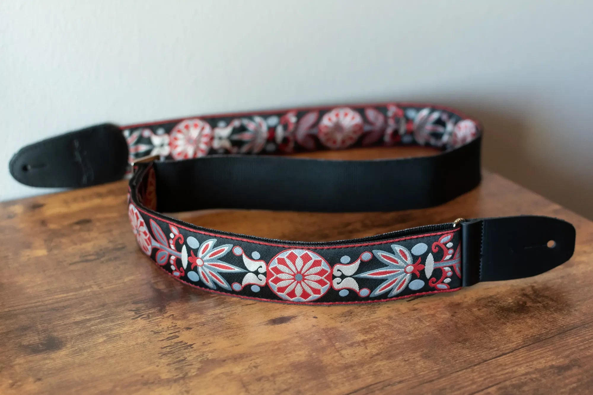 new Henry Heller 2 Deluxe Jacquard Guitar Strap Red Blossom haggertys 4