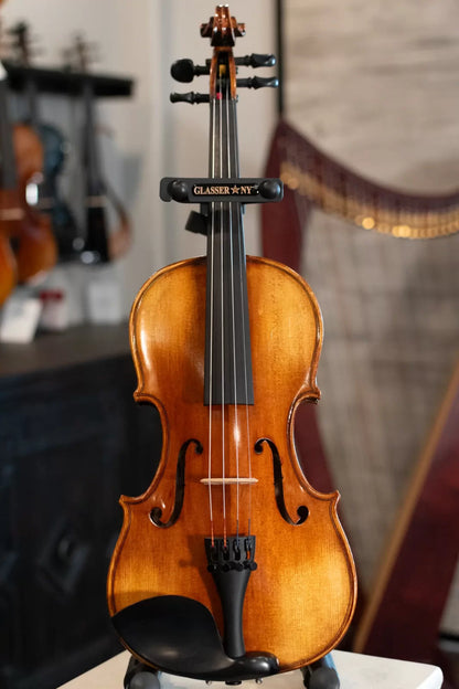 Krutz 100 Series Violin Outfit -1/8