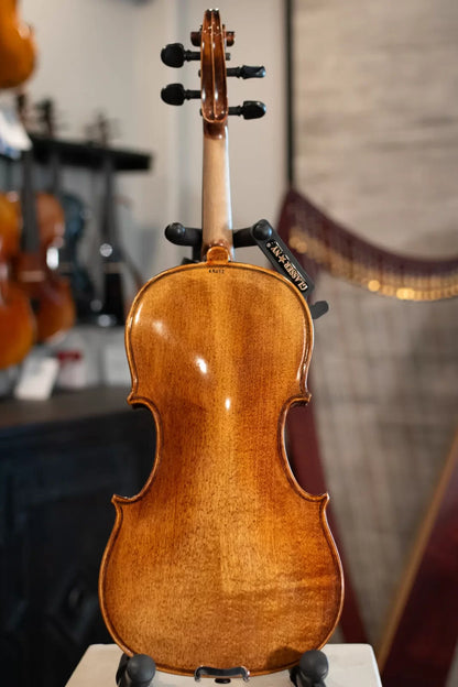 Krutz 100 Series Violin Outfit -1/8