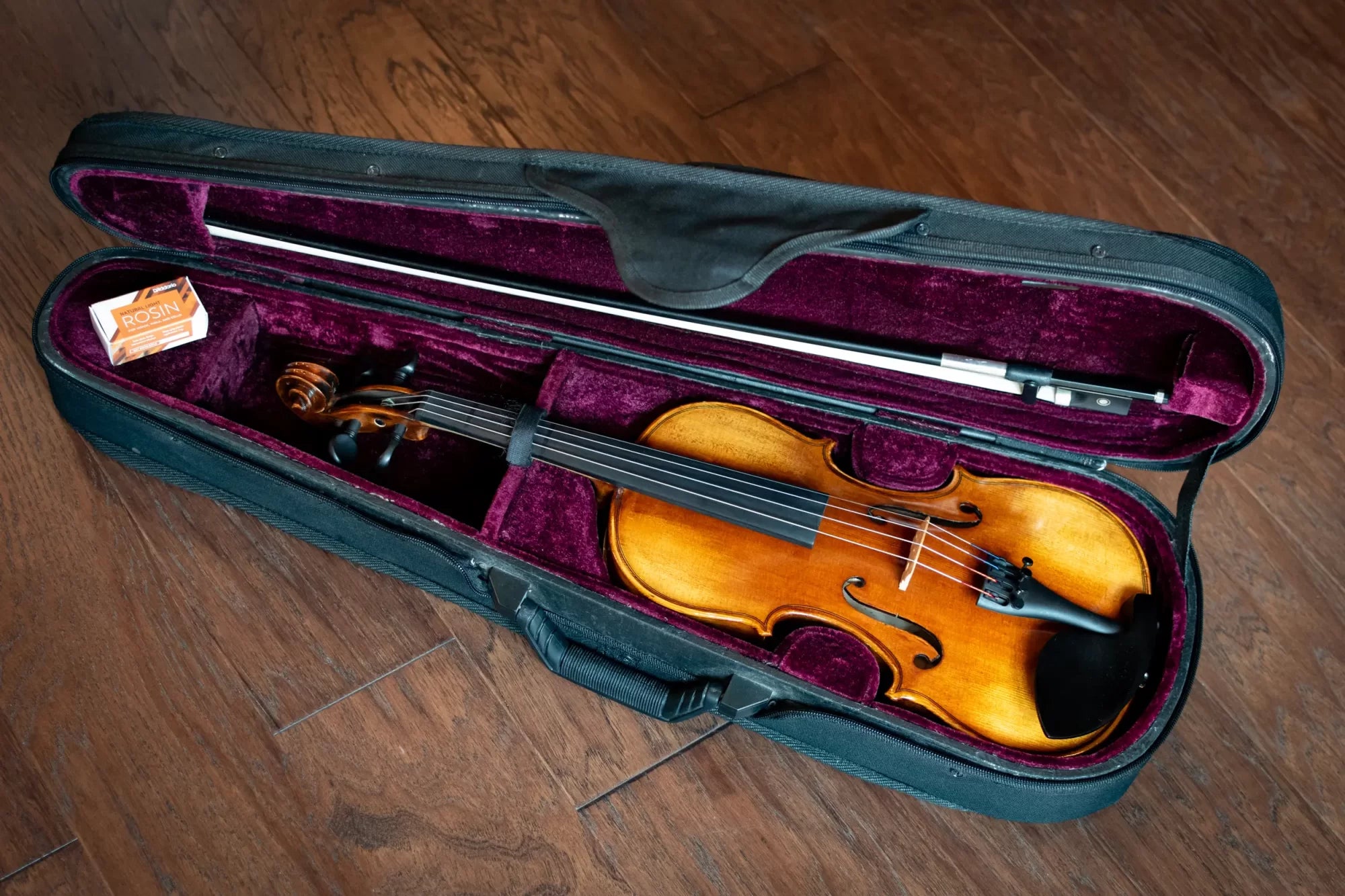 Krutz 100 Series Violin Outfit -1/8