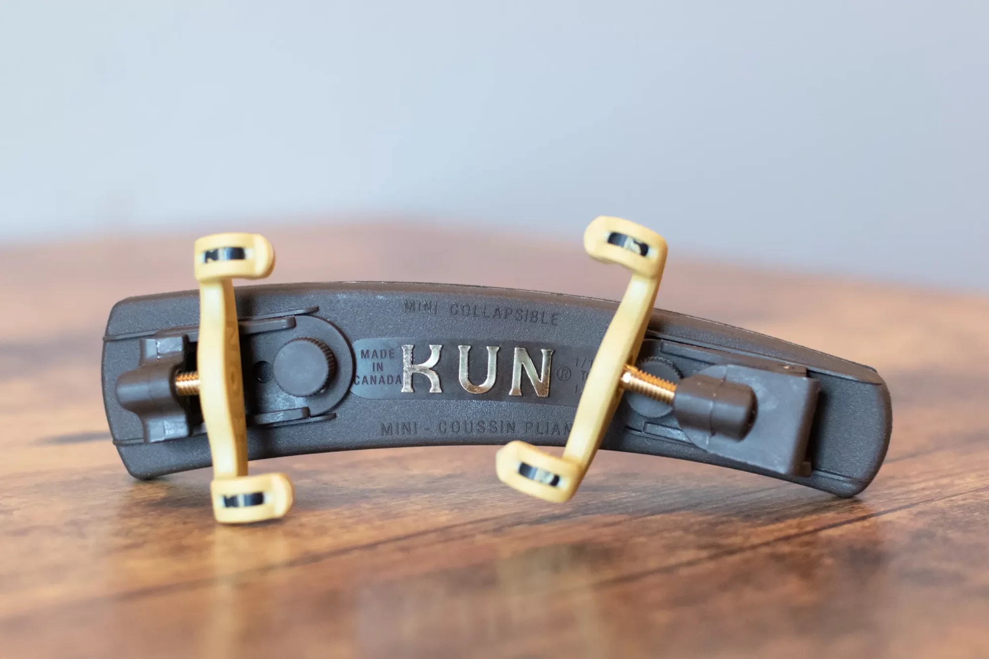 Kun Collapsible Mini - Violin Shoulder Rest - Brown