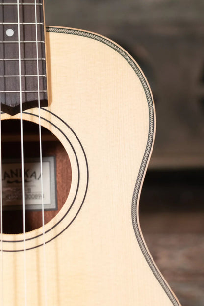 Lanikai SPST-B Solid Top Spruce Baritone Ukulele