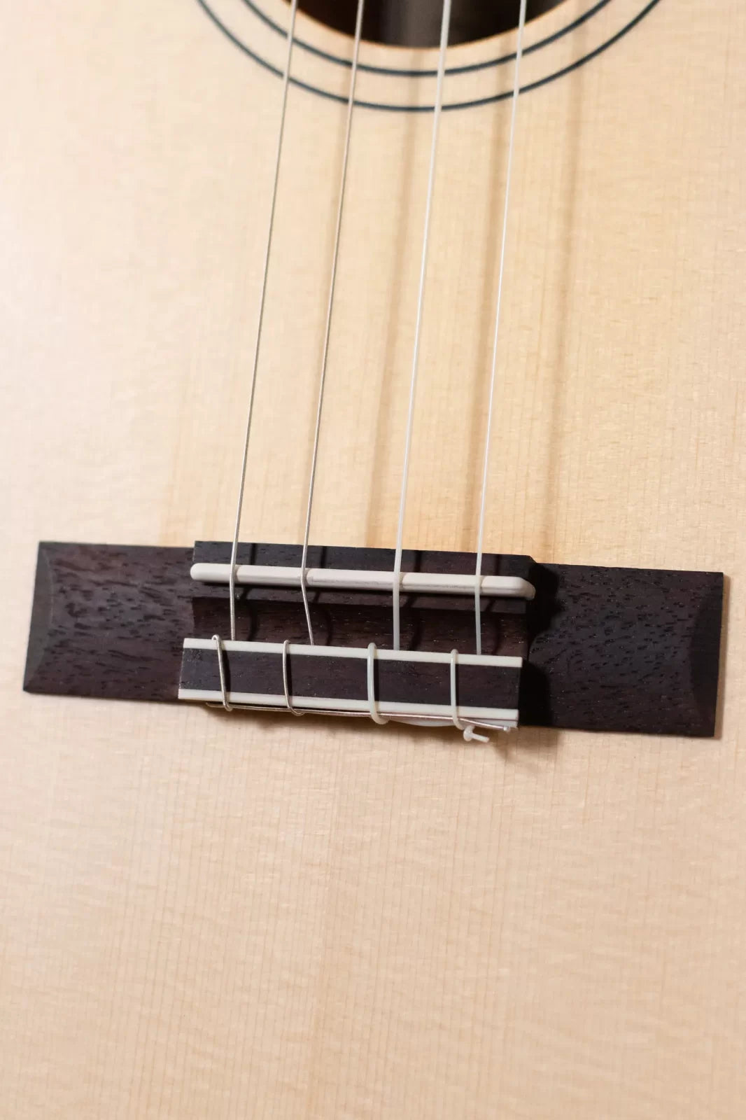 Lanikai SPST-B Solid Top Spruce Baritone Ukulele