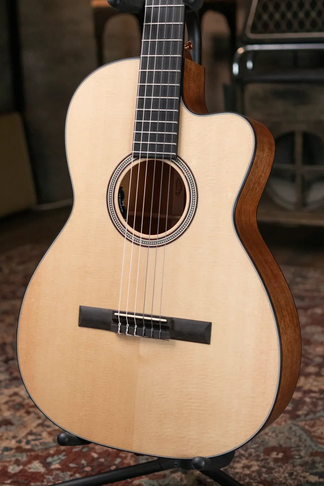 Martin 000C12-16E Nylon Acoustic/Electric with Gig Bag - Demo