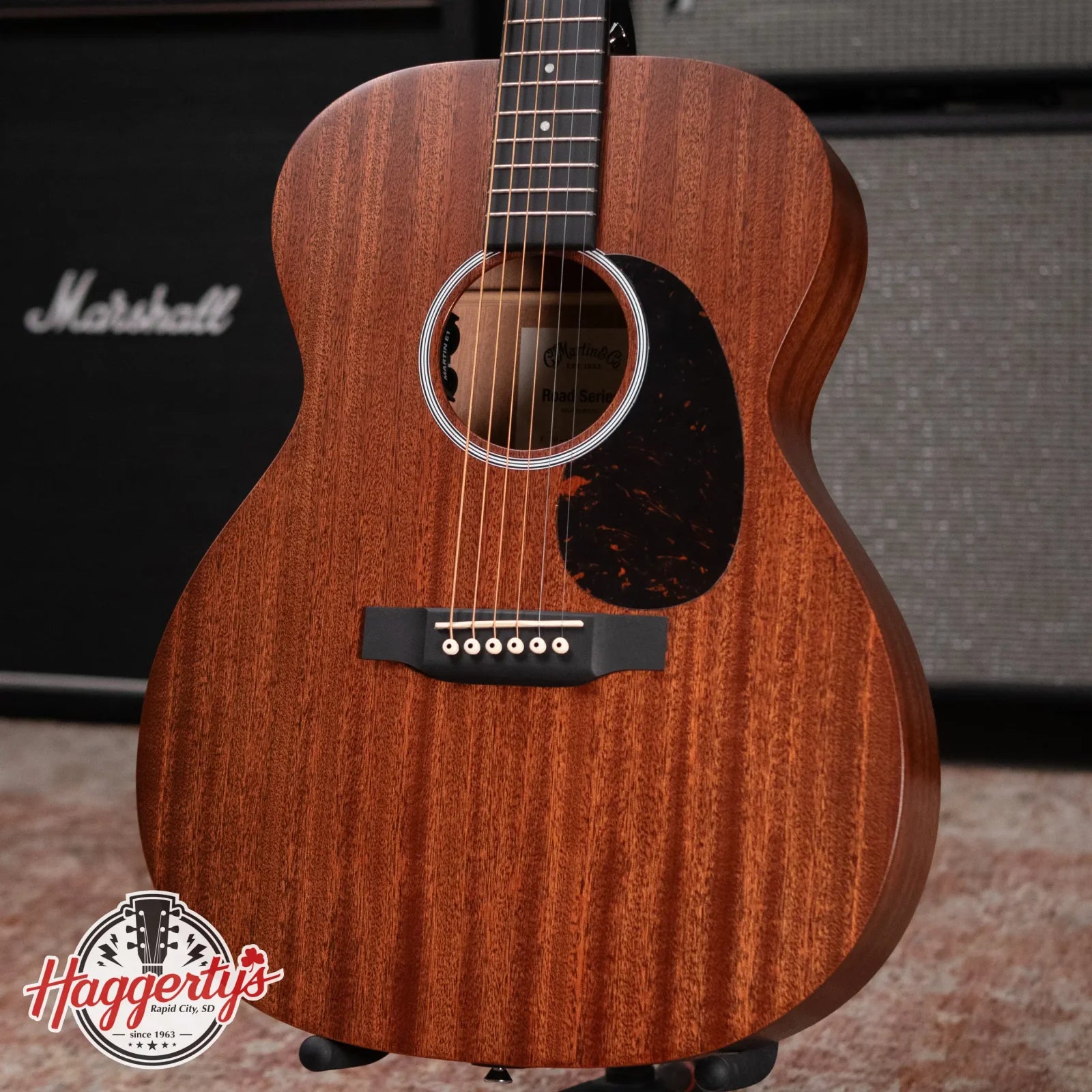Martin 000-10E Acoustic/Electric with Gig Bag