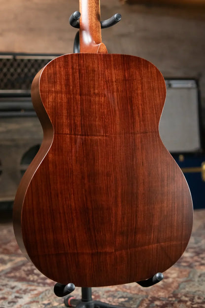 Martin 000-16 StreetMaster Acoustic with Softshell Case - Demo