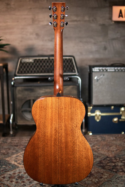 Martin 000-18 Acoustic Guitar with Hardshell Case - Demo