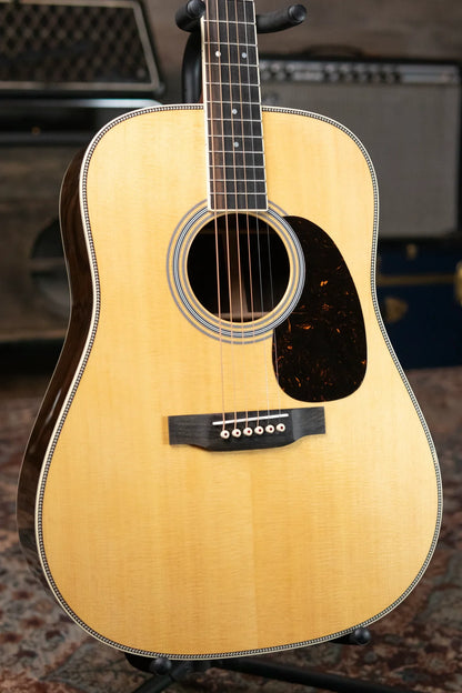 Martin HD-35 Dreadnought Acoustic Guitar with Hardshell Case
