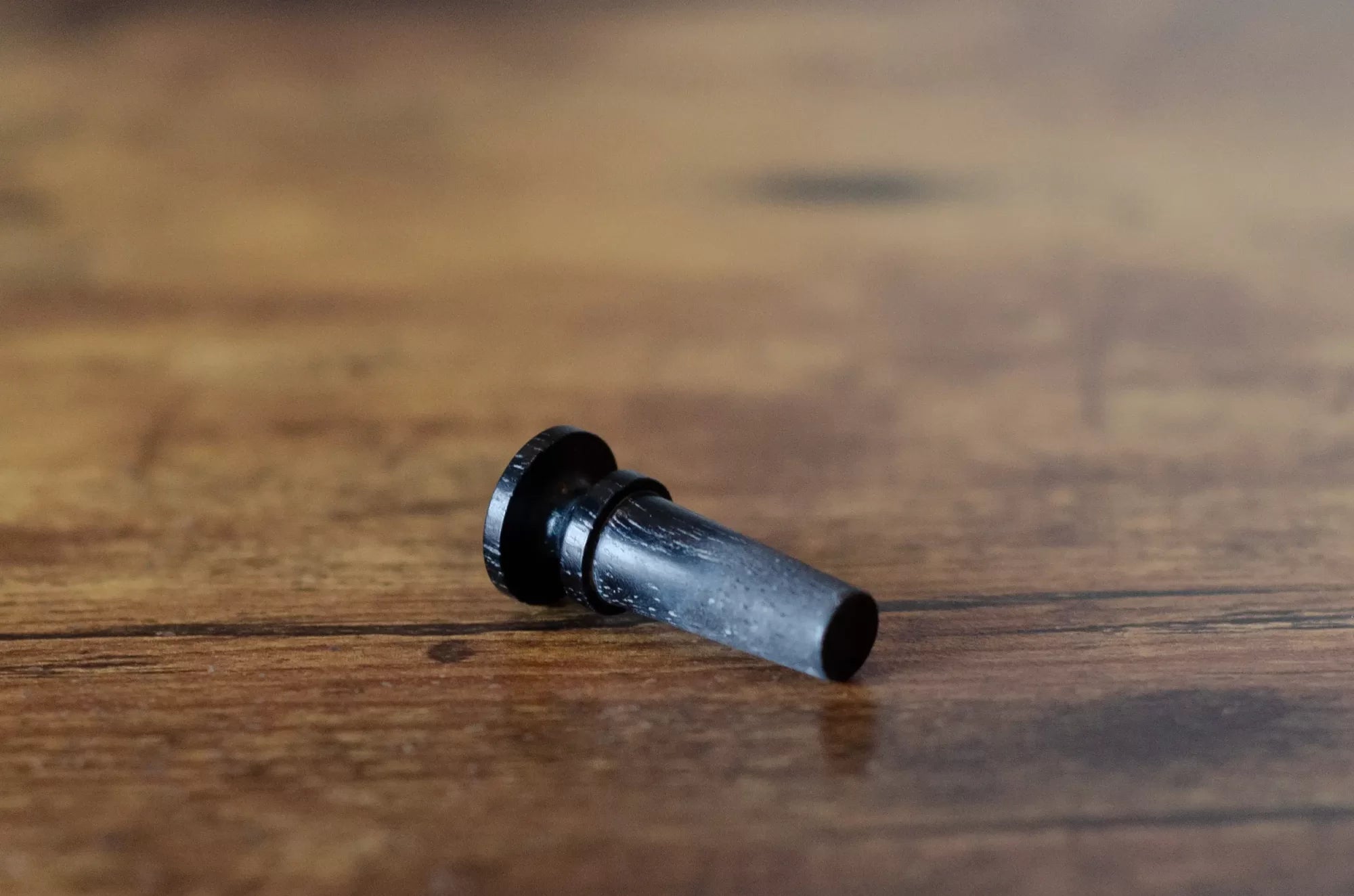 Martin Pearl Inlaid Bridge & Endpins (Ebony)