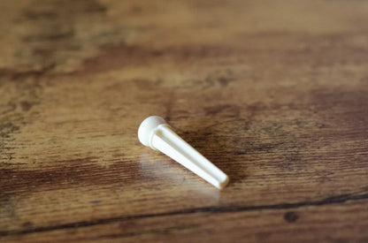 Martin Pearl Inlaid Bridge & Endpins (White)