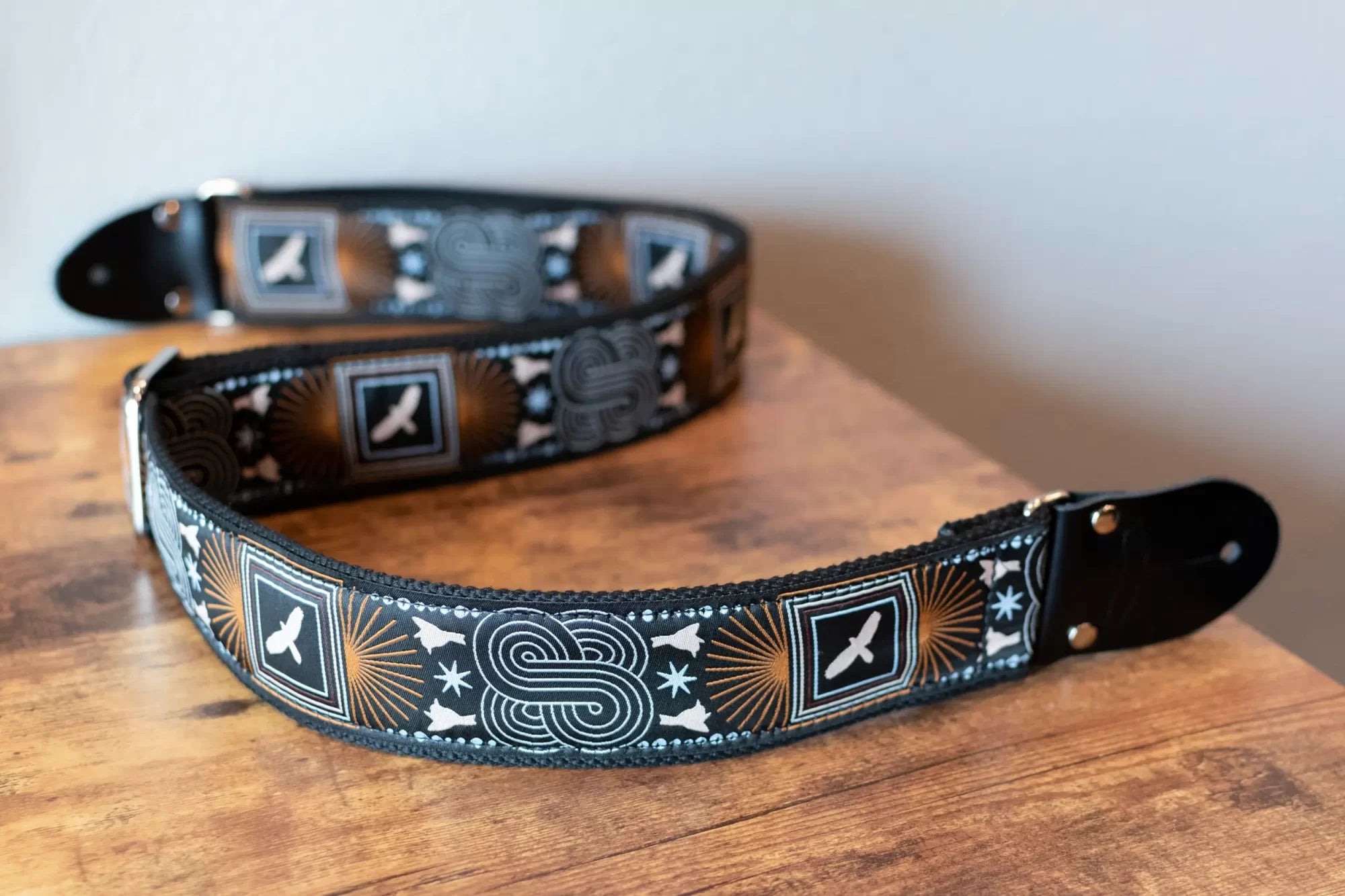 PRS Deluxe Retro Guitar Strap with Custom Jacquard - Beige Birds