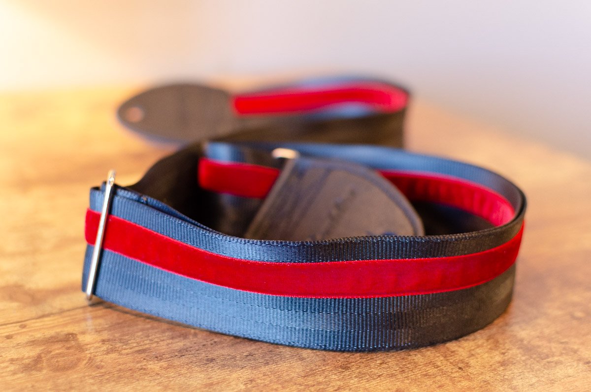 Souldier Racing Stripe Red Guitar Strap