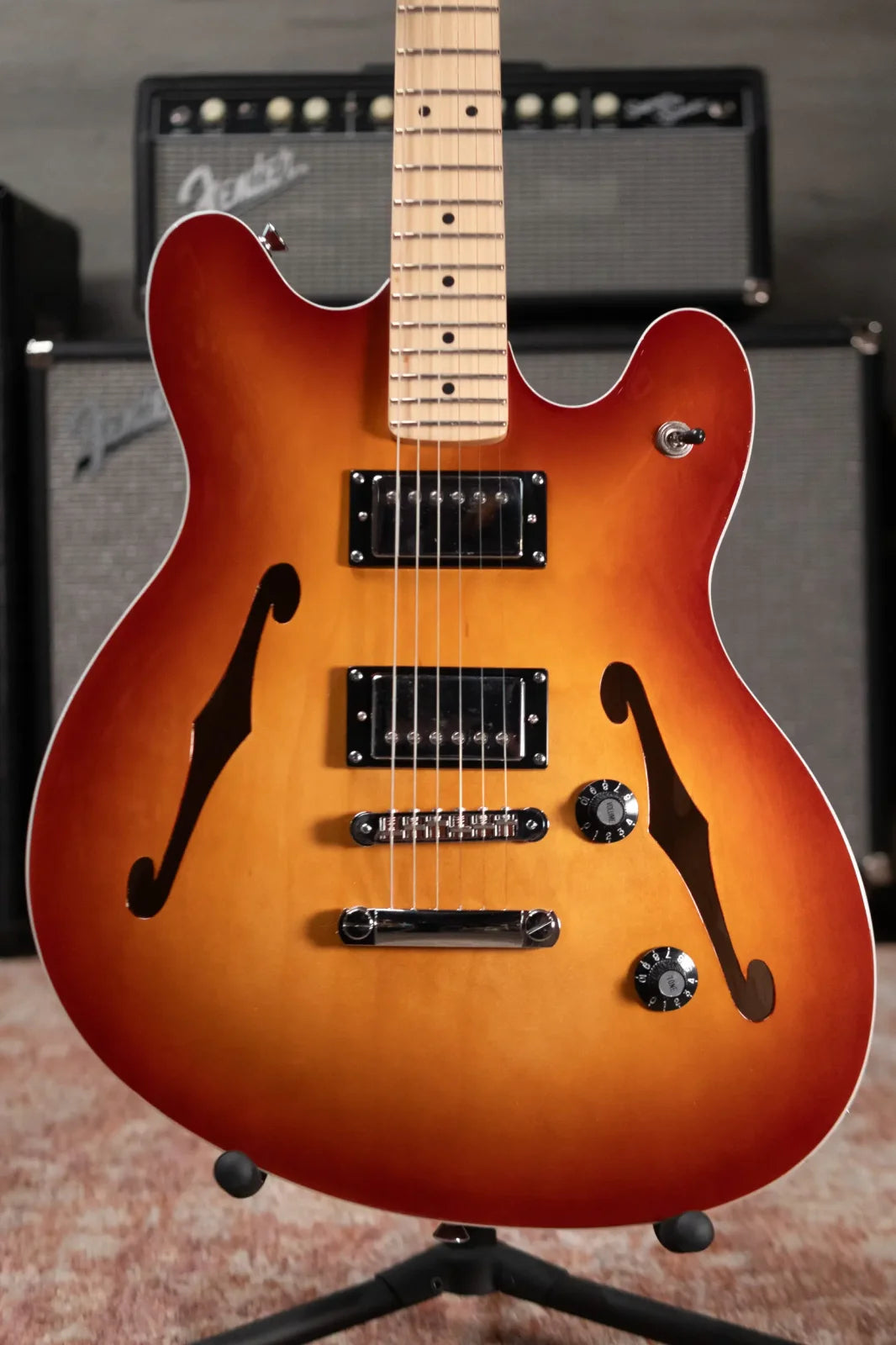Squier Affinity Series Starcaster Deluxe - Sienna Sunburst