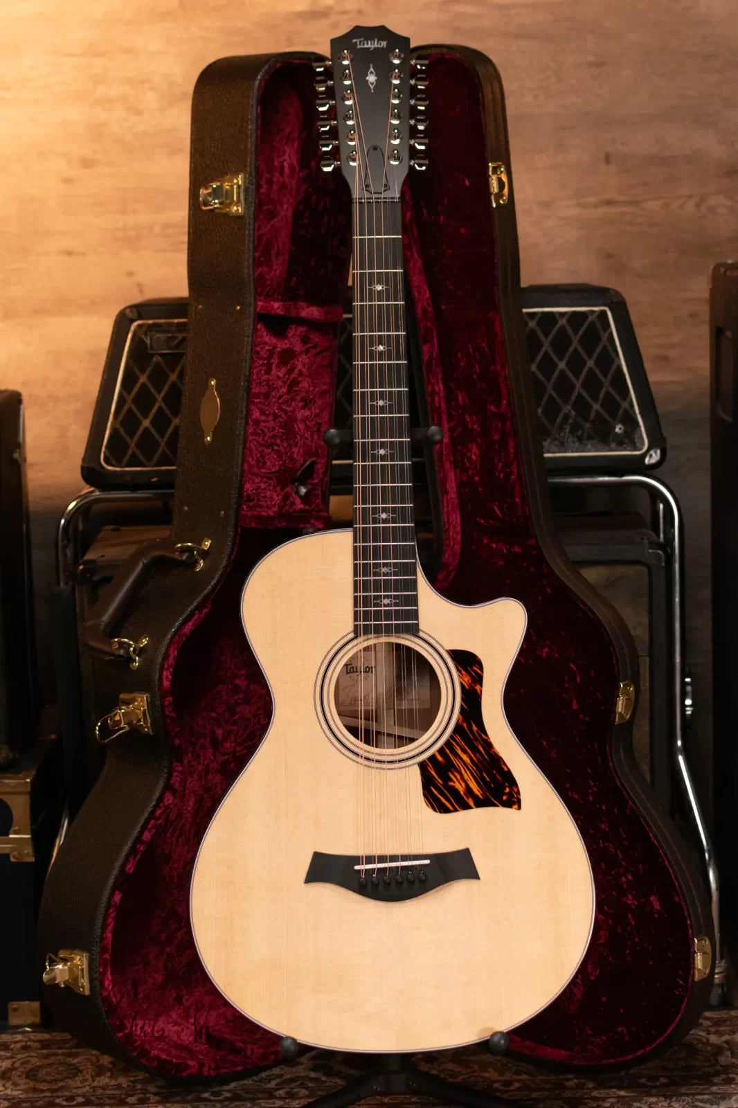 Taylor 352ce Grand Concert 12-String Acoustic/Electric Guitar with Hardshell Case