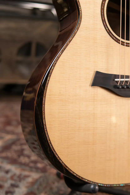 Taylor 912ce Grand Concert Acoustic/Electric Guitar with Hardshell Case