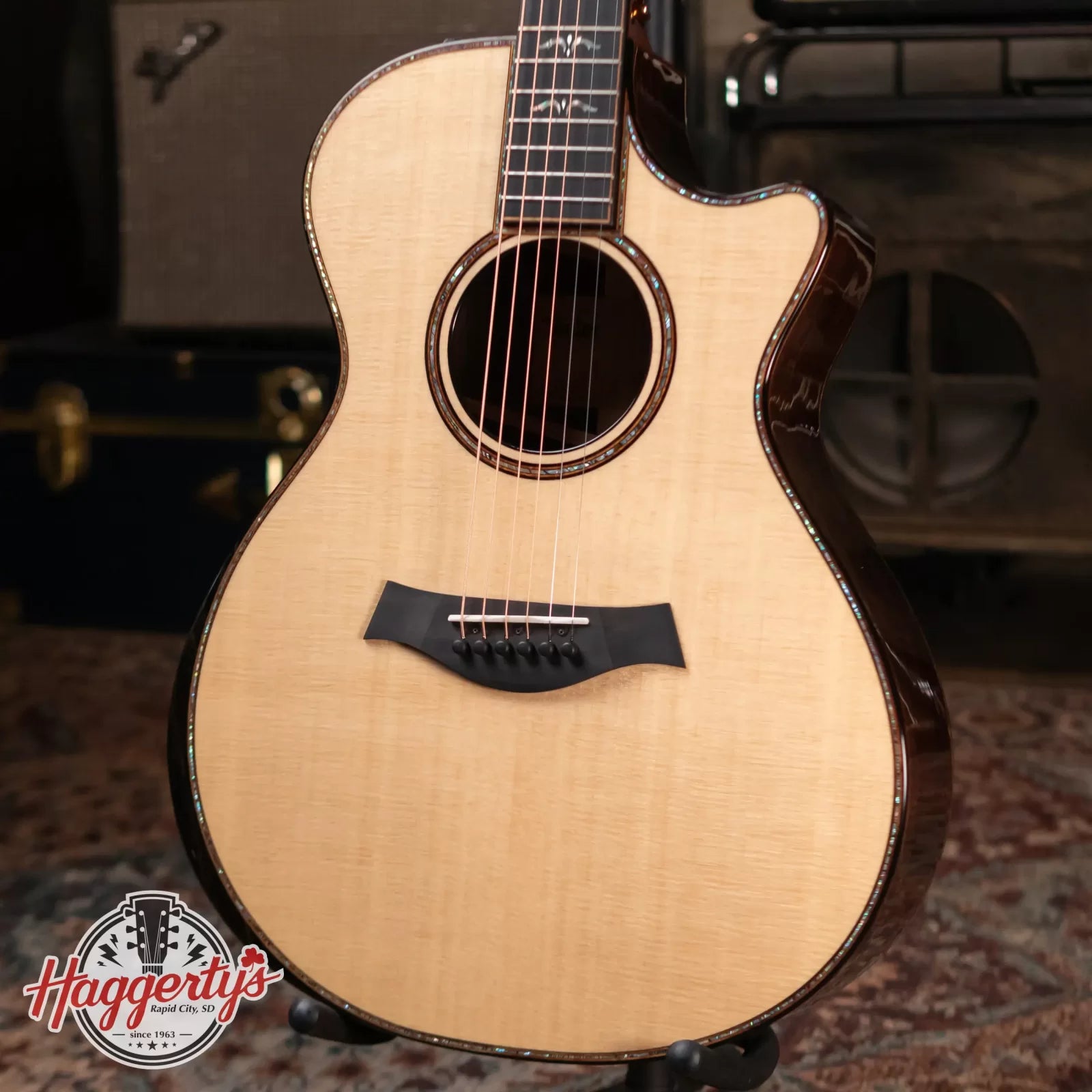 Taylor 912ce Grand Concert Acoustic/Electric Guitar with Hardshell Case