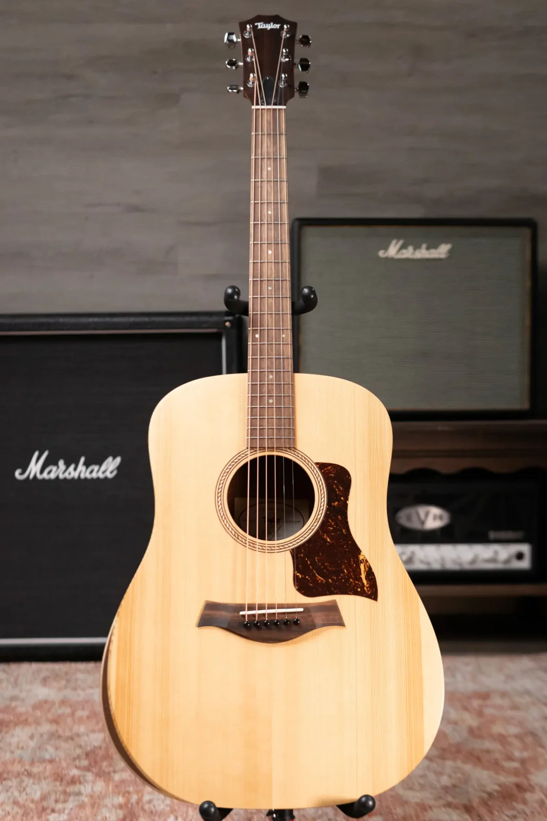 Taylor Academy 10 Dreadnought Acoustic Guitar with Gig Bag - Factory Demo