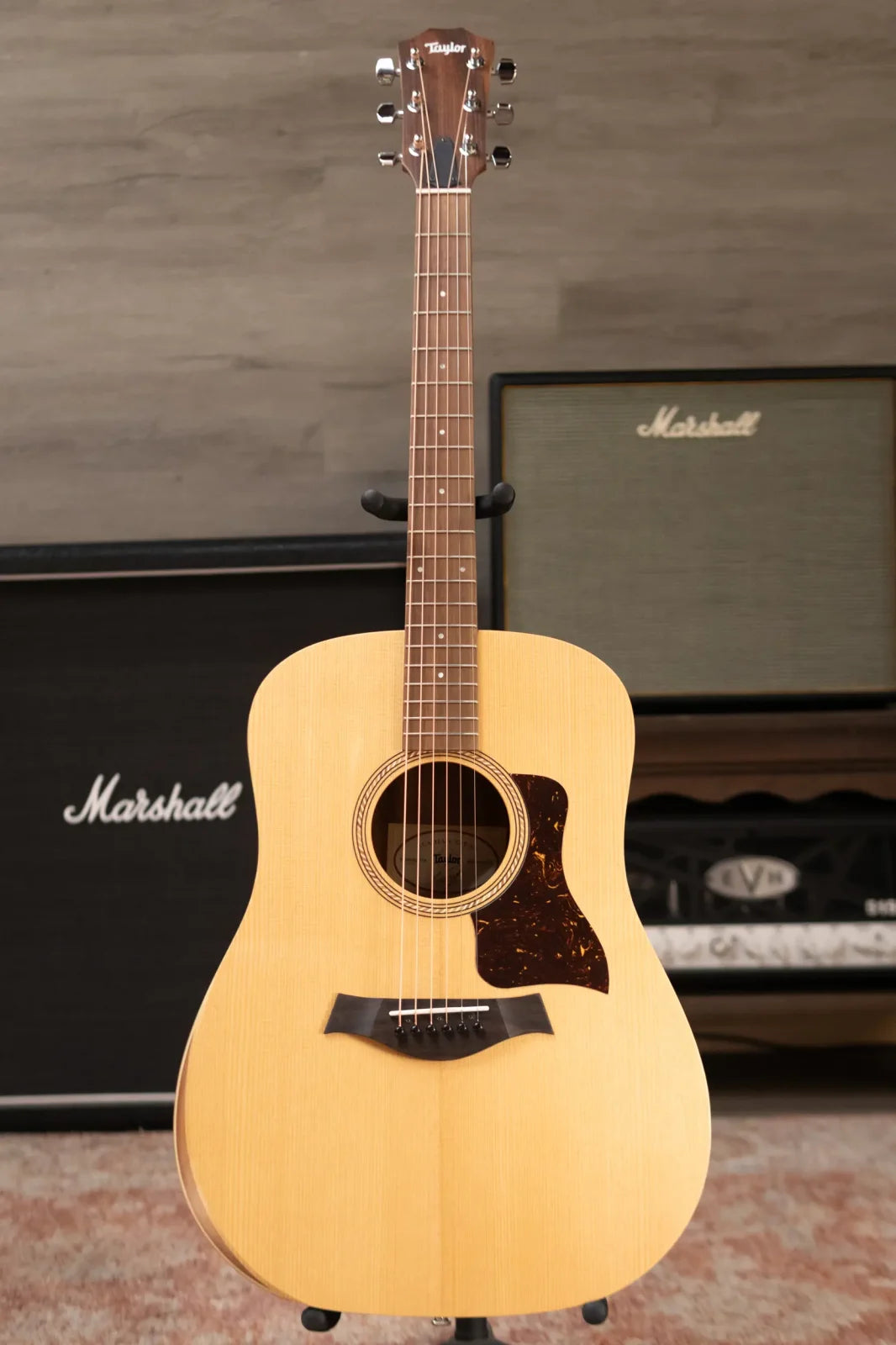 Taylor Academy 10e Dreadnought Acoustic/Electric Guitar with Gig Bag - Factory Demo