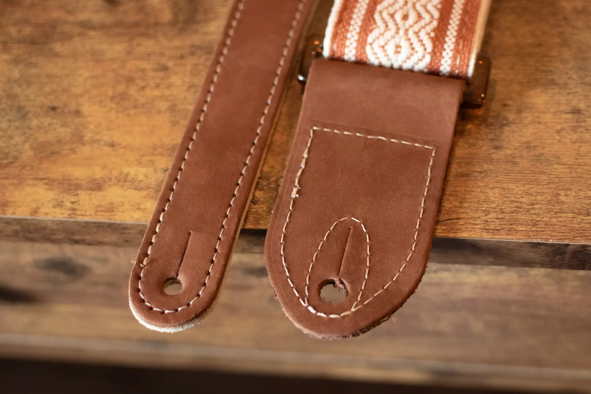 Taylor Academy Guitar Strap - White/Brown Jacquard Cotton - 2"