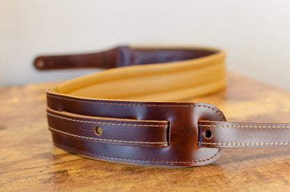 Taylor Ascension Leather Guitar Strap, Black/Butterscotch 2.5"