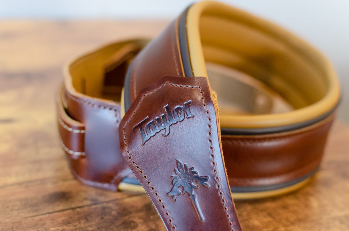 Taylor Ascension Leather Guitar Strap, Black/Butterscotch 2.5"