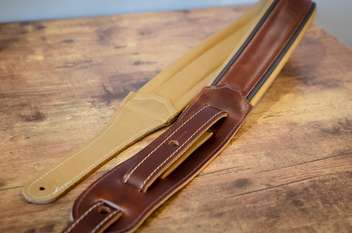 Taylor Ascension Leather Guitar Strap, Black/Butterscotch 2.5"