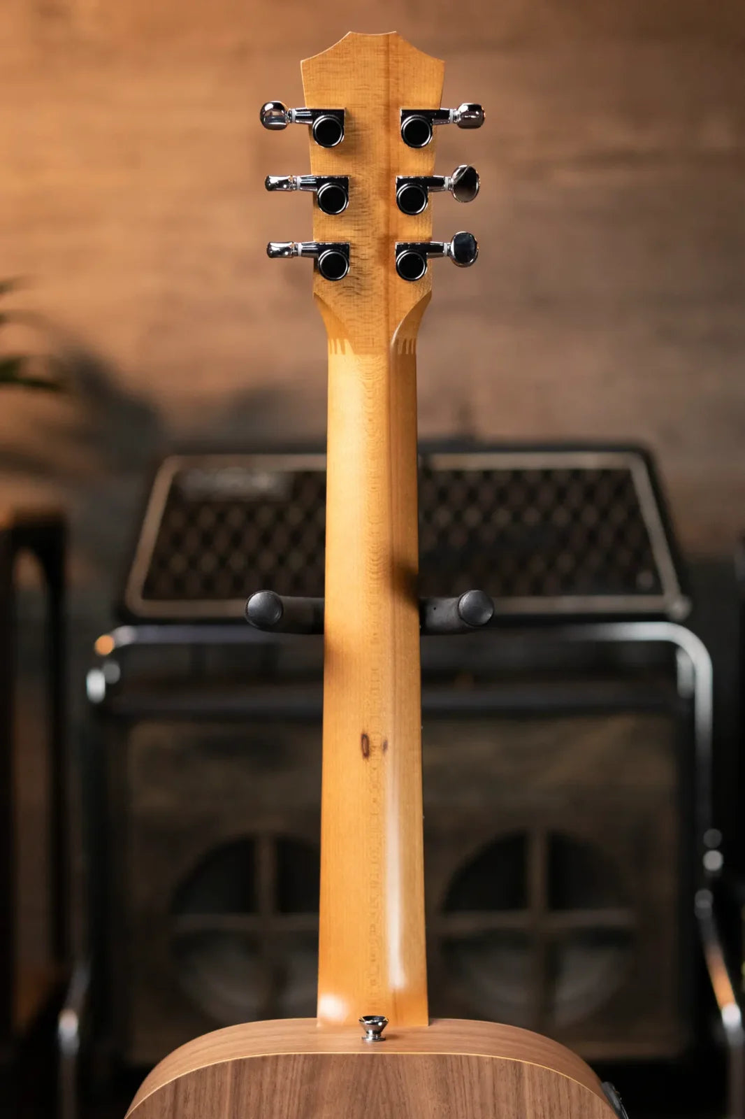 Taylor BT1e Baby Taylor Acoustic-Electric Guitar with Gig Bag
