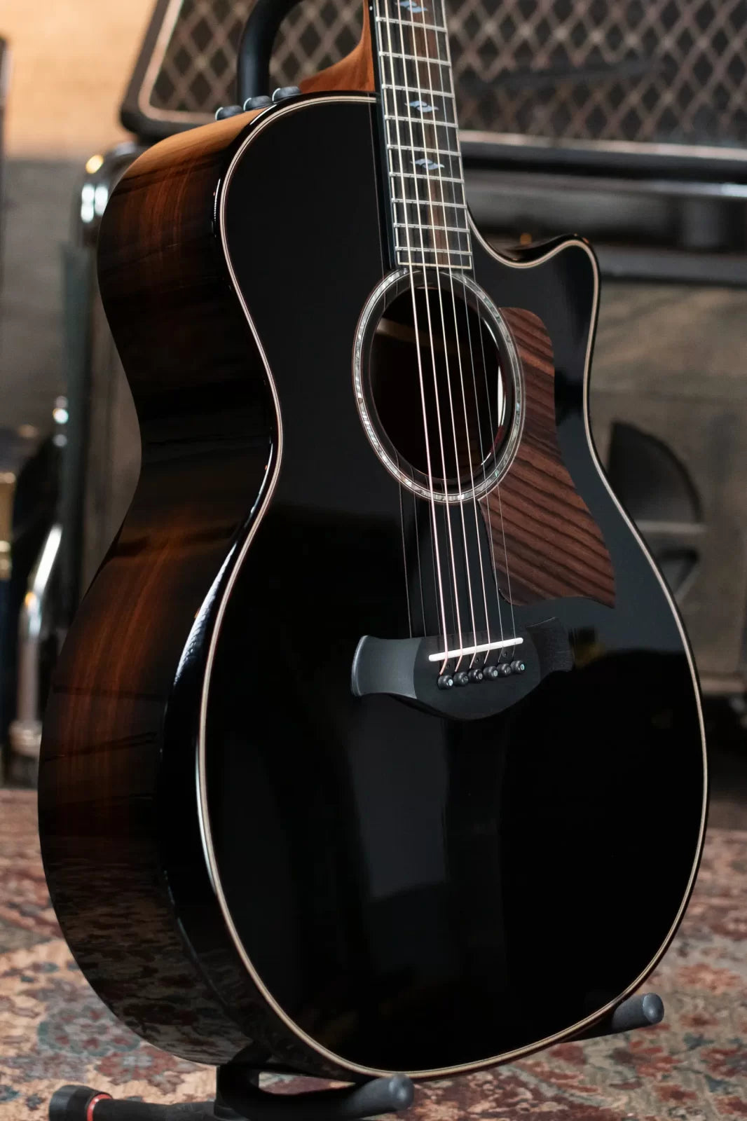 Taylor Builder's Edition 814ce Blacktop Acoustic/Electric Guitar with Hardshell Case