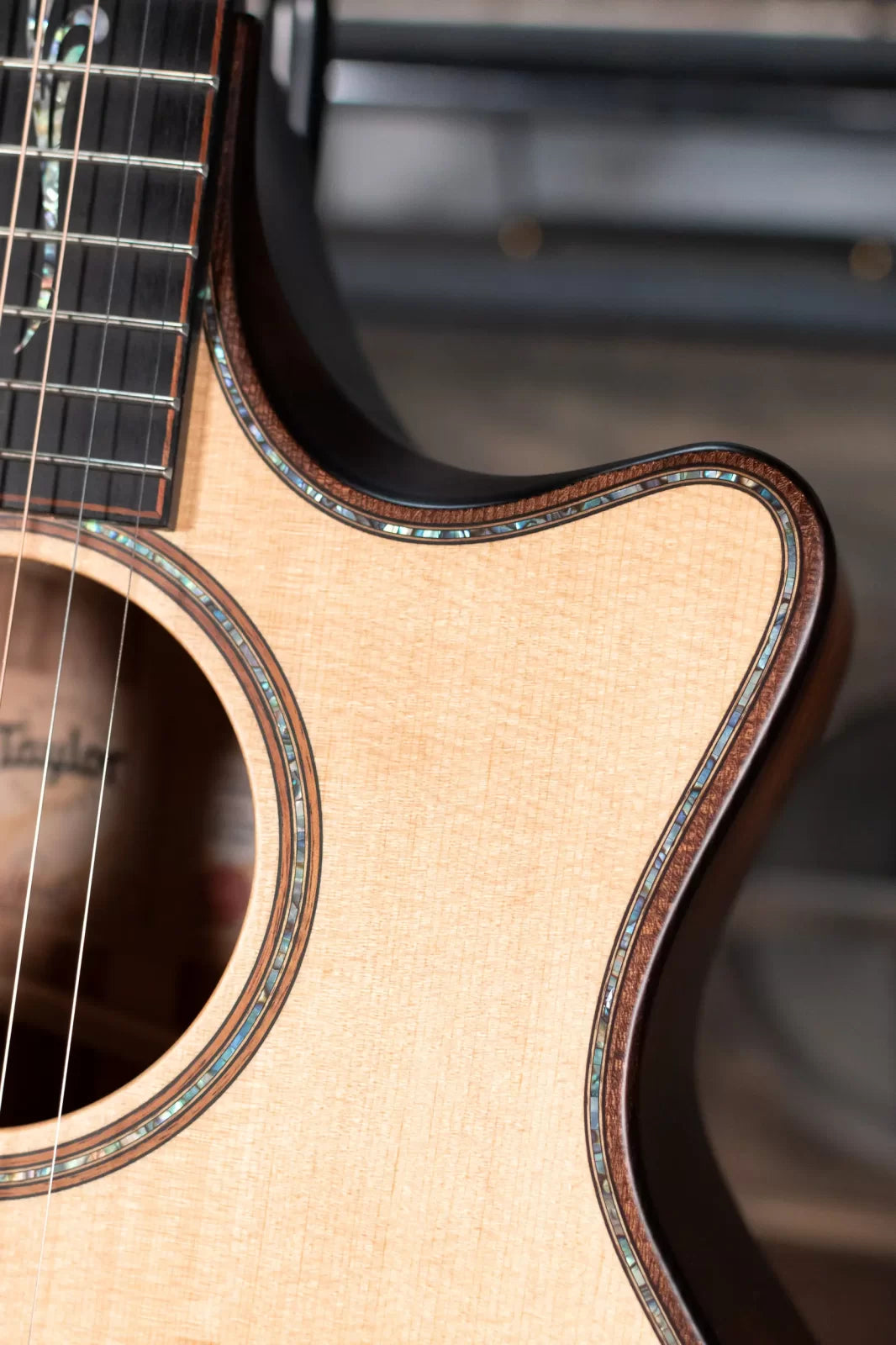 Taylor Builder's Edition K14ce Grand Auditorium Acoustic/Electric with Hardshell Case