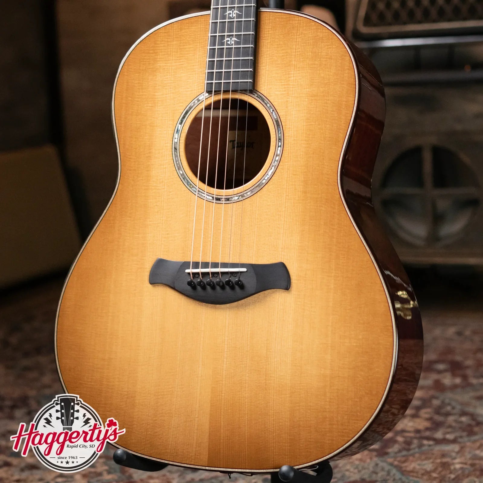 Taylor Builder's Edition 517e Grand Pacific Acoustic/Electric with Hardshell Case - Factory Demo