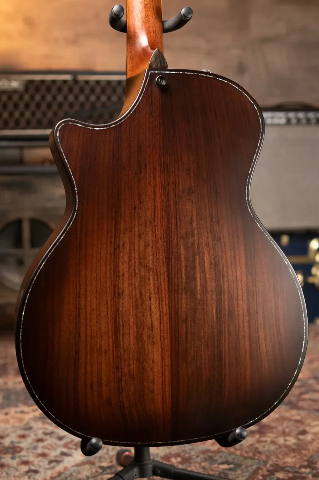 Taylor Builder's Edition 914ce Wild Honey Burst Grand Auditorium Acoustic/Electric with Deluxe Hardshell Case