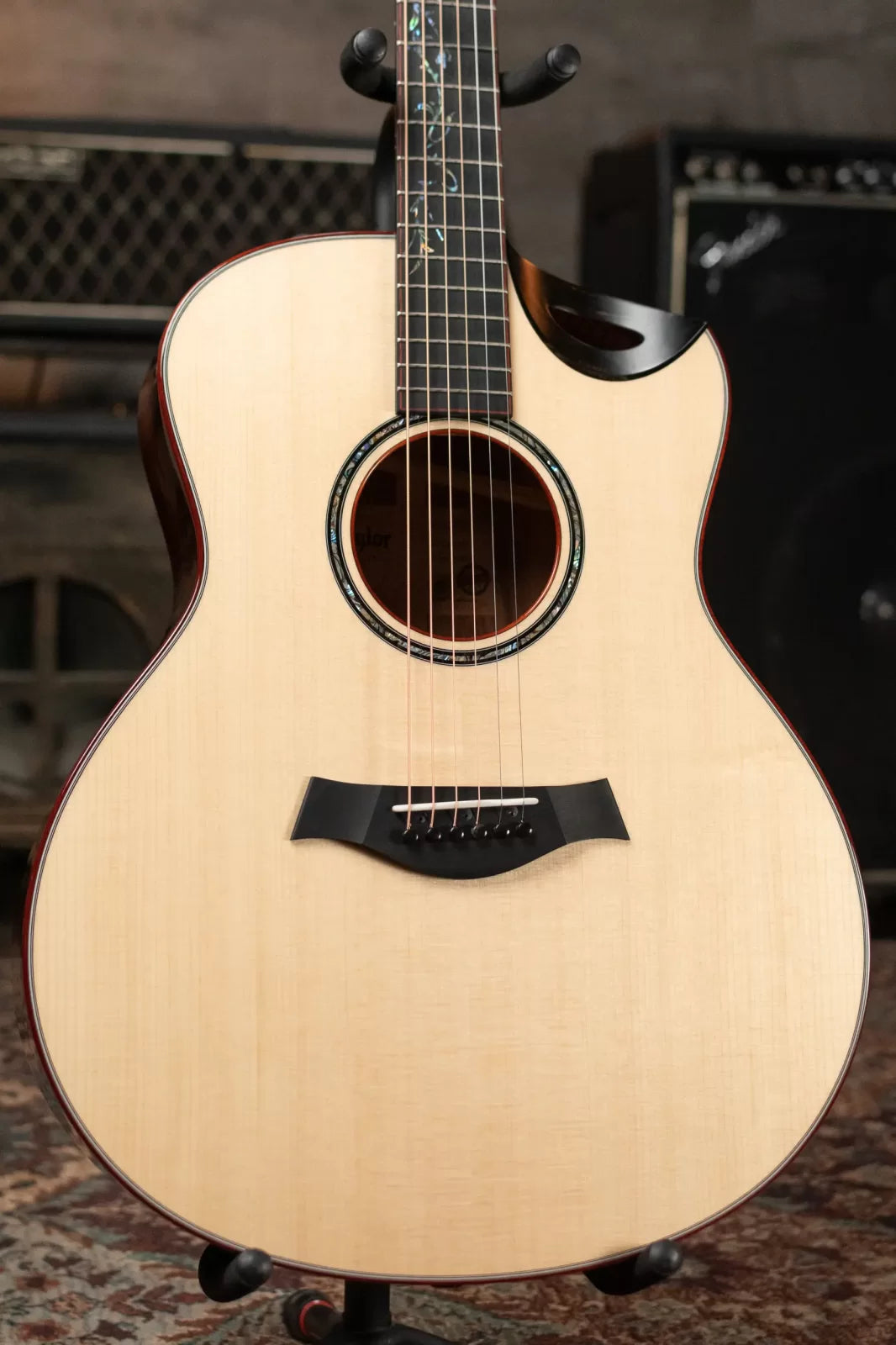 Taylor ‘24 Catch Custom C16ce B4025 Grand Symphony Honduran Rosewood/Lutz Spruce Grand Symphony Acoustic/Electric Guitar with Hardshell Case