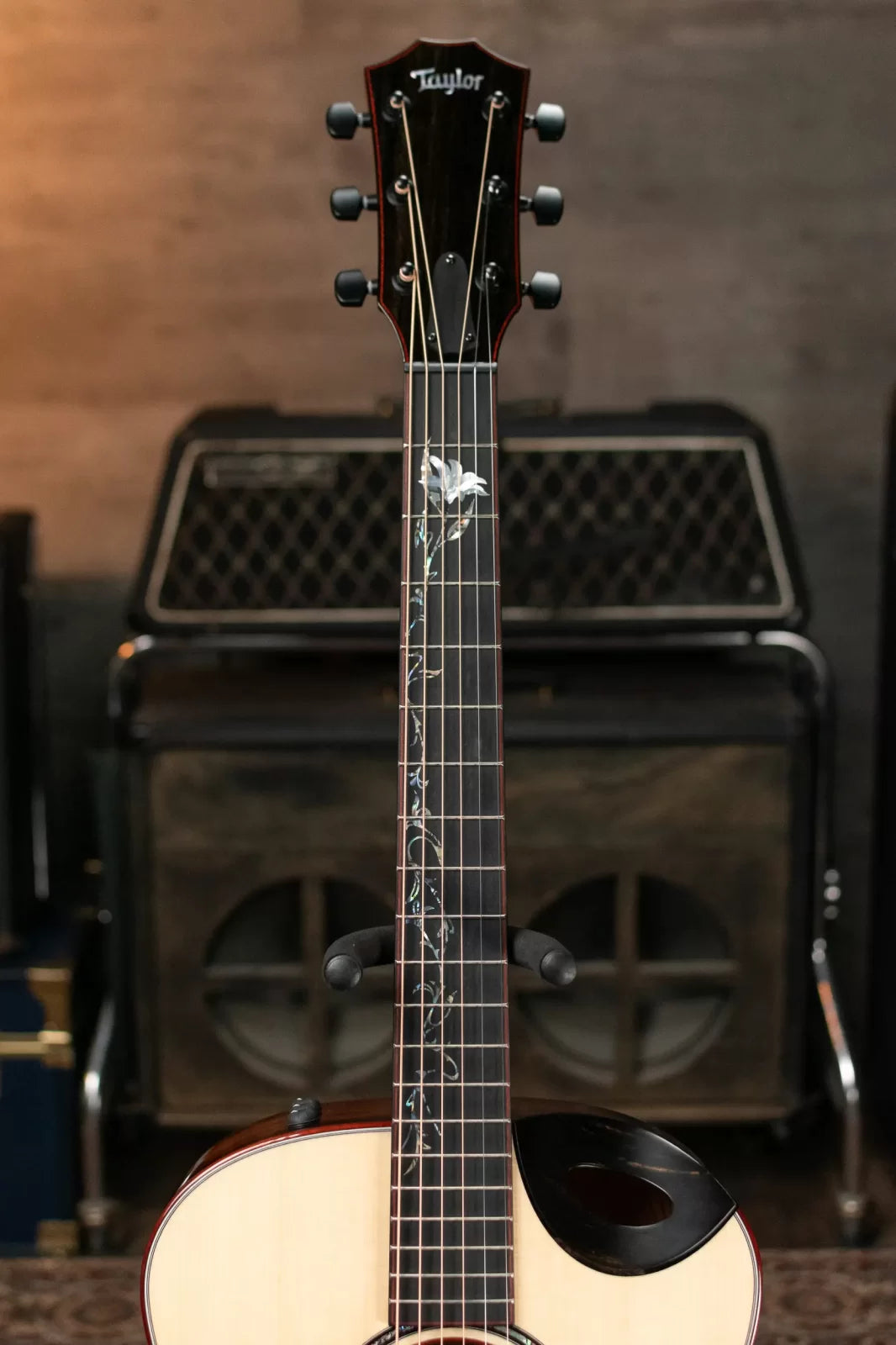 (Waiting on replacement Case 7/26/25 - CH) Taylor ‘24 Catch Custom C16ce B4025 Grand Symphony Honduran Rosewood/Lutz Spruce Grand Symphony Acoustic/Electric Guitar with Hardshell Case