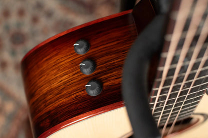 (Waiting on replacement Case 7/26/25 - CH) Taylor ‘24 Catch Custom C16ce B4025 Grand Symphony Honduran Rosewood/Lutz Spruce Grand Symphony Acoustic/Electric Guitar with Hardshell Case