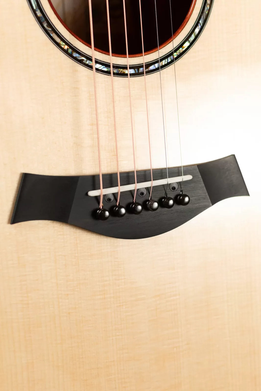 (Waiting on replacement Case 7/26/25 - CH) Taylor ‘24 Catch Custom C16ce B4025 Grand Symphony Honduran Rosewood/Lutz Spruce Grand Symphony Acoustic/Electric Guitar with Hardshell Case
