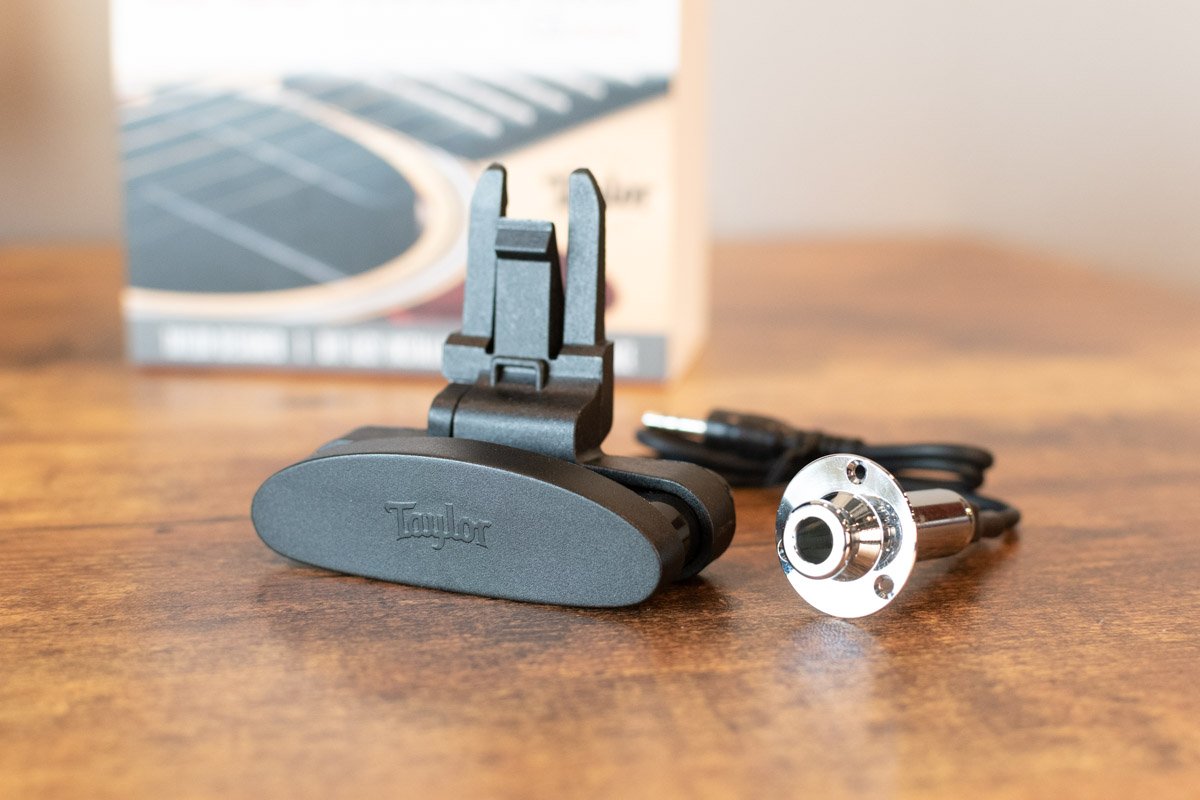 Taylor ES-Go Mini Pickup
