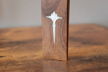 Taylor Nouveau Guitar Hanger - Koa, Acrylic Inlay