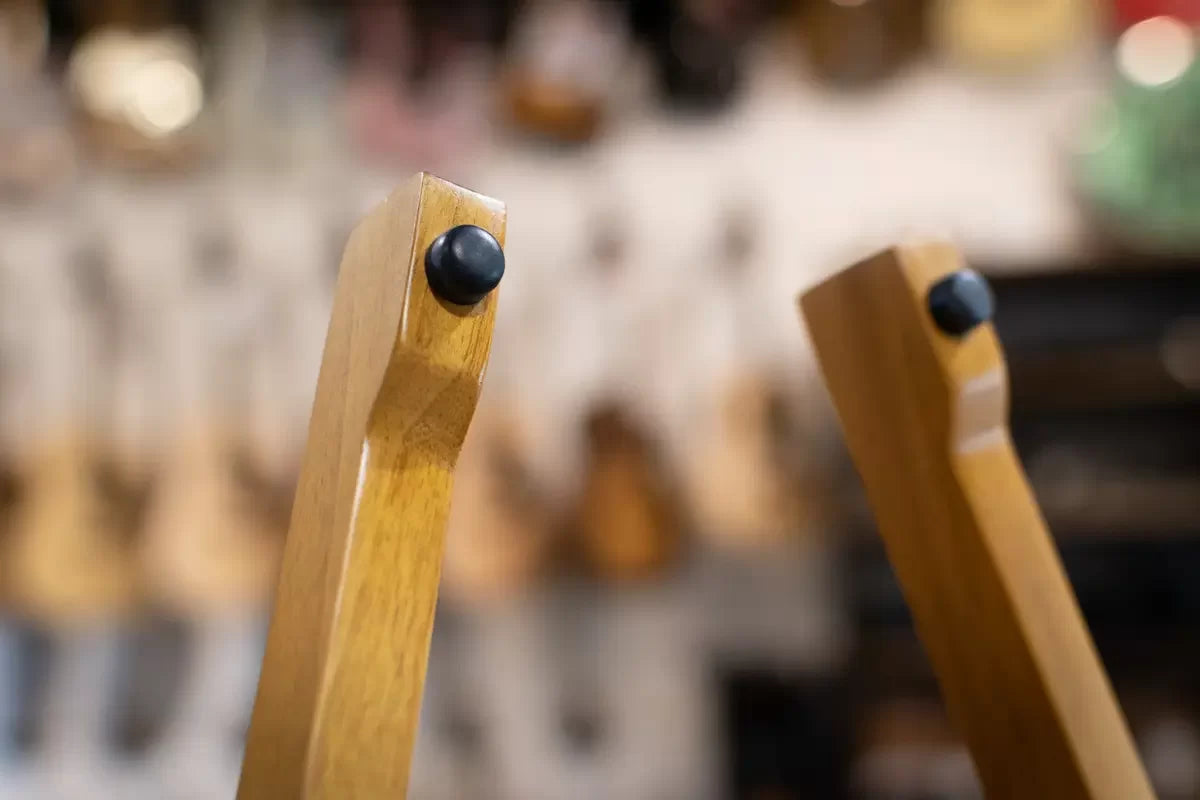 Taylor Mahogany Guitar Stand, Mahogany - Natural Finish