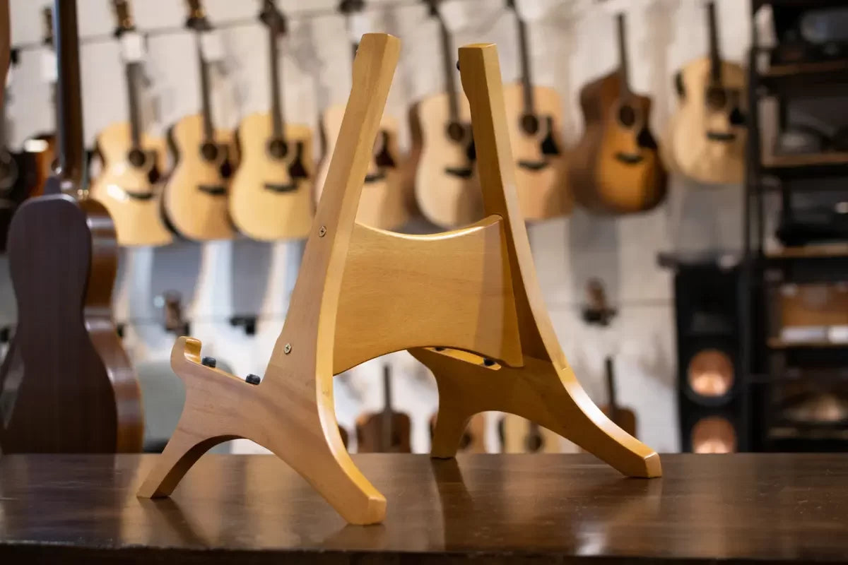 new Taylor Mahogany Guitar Stand Mahogany Natural Finish haggertys 6