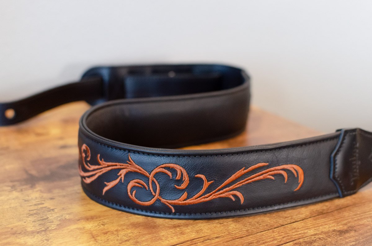 Taylor Nouveau Strap Presentation Series Black Leather 2.5"