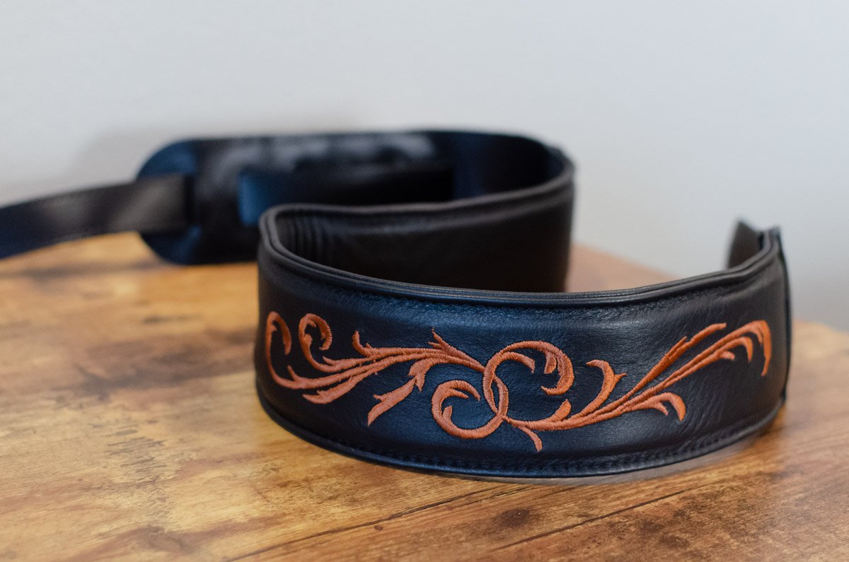 Taylor Nouveau Strap Presentation Series Black Leather 3"