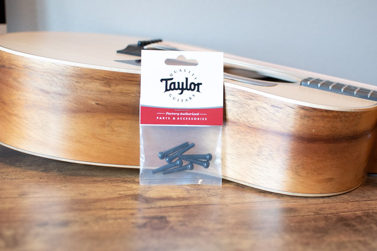 Taylor Plastic Bridge Pins Black 6 Pack